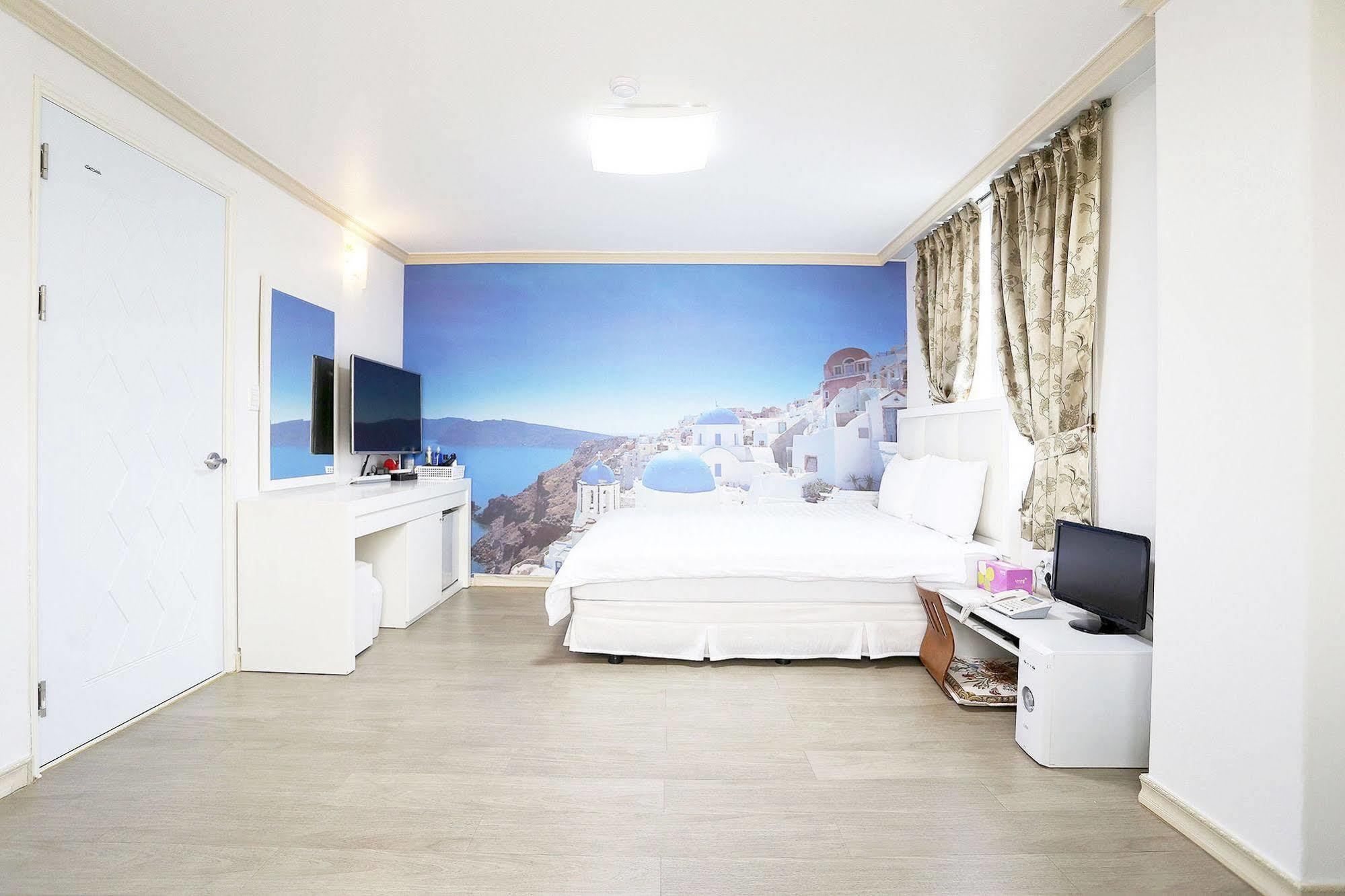 Songrim Motel Сокчхо Екстер'єр фото