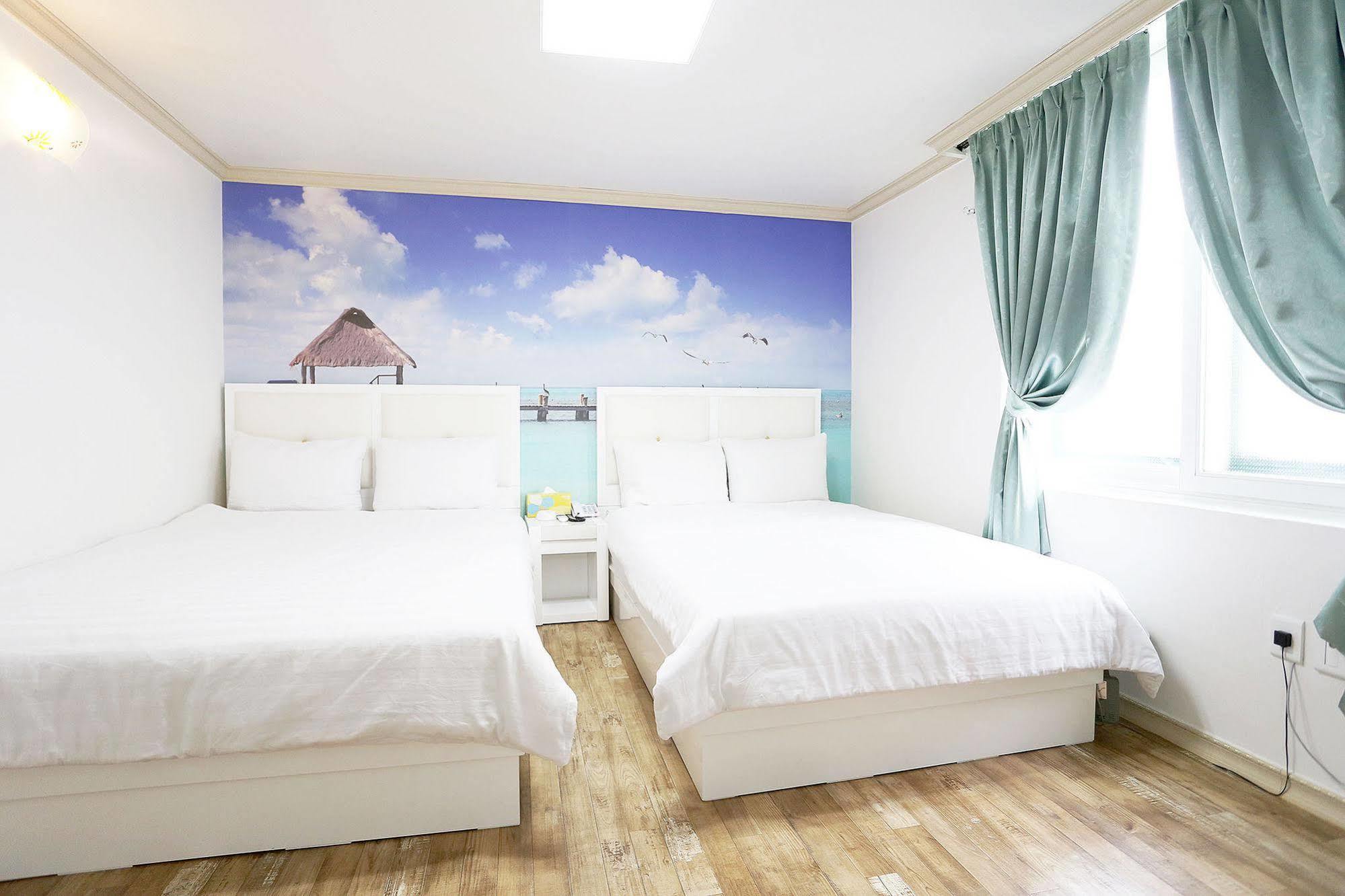 Songrim Motel Сокчхо Екстер'єр фото