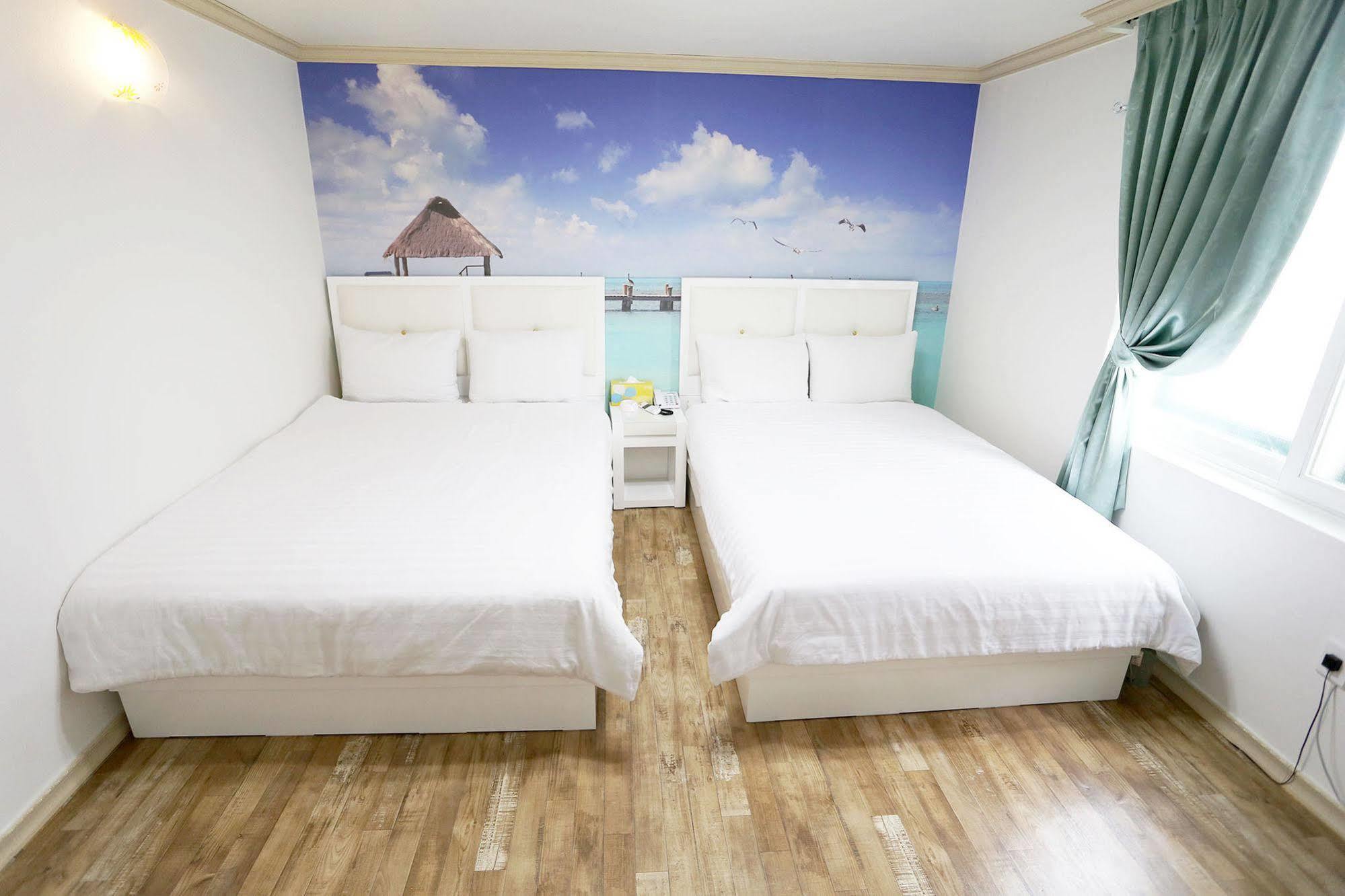 Songrim Motel Сокчхо Екстер'єр фото