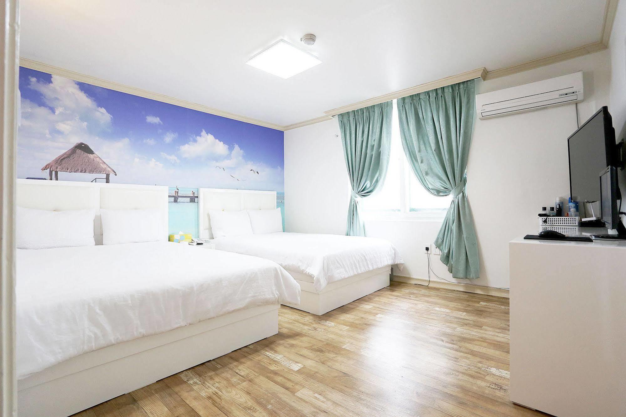 Songrim Motel Сокчхо Екстер'єр фото